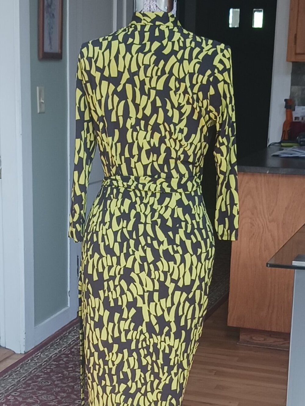 Maggy London Wrap Dress - Picture 5 of 5